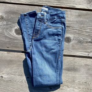 Good American - Good Legs Crop Jeans